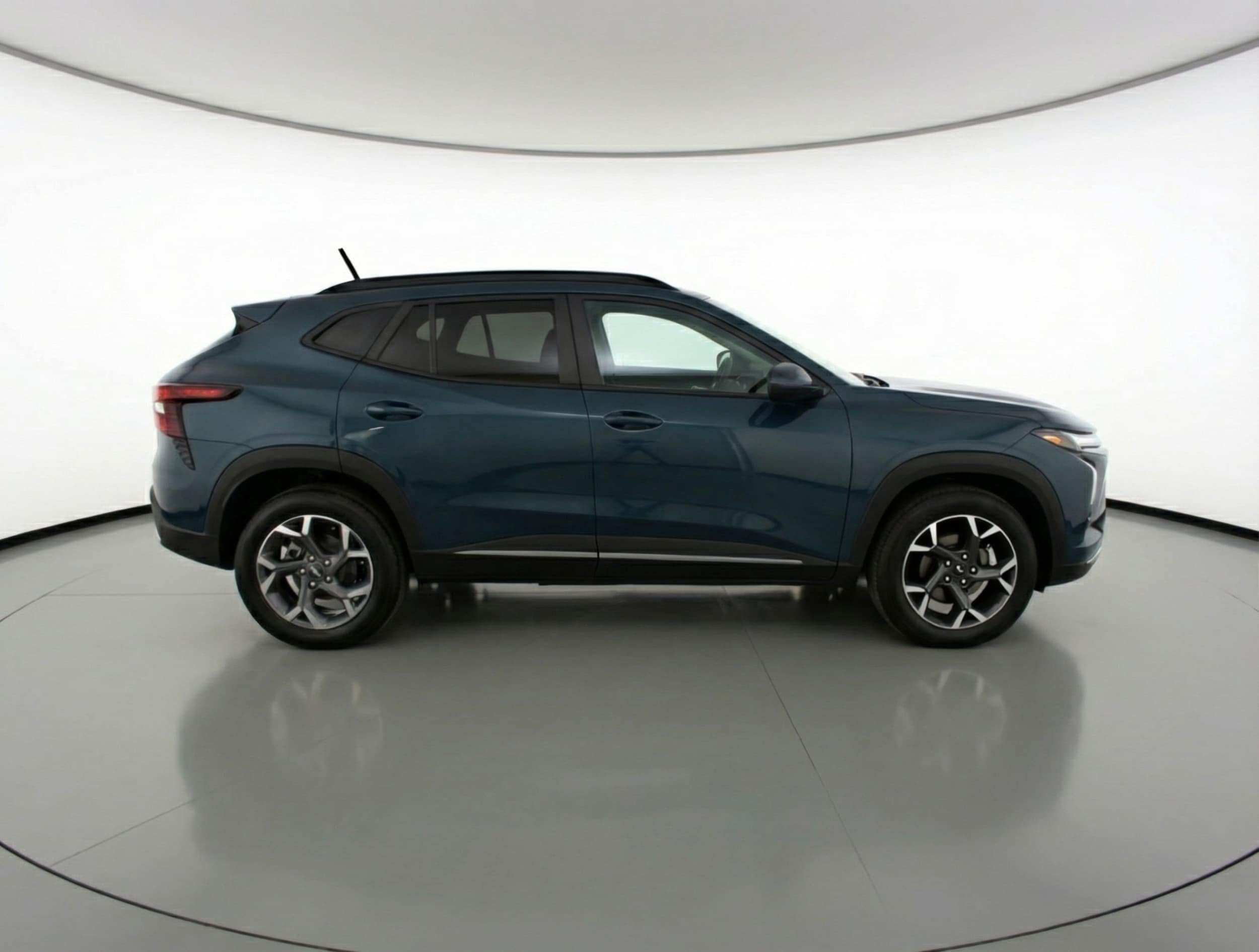 Thumbnail: 2025 Chevrolet Trax - 8