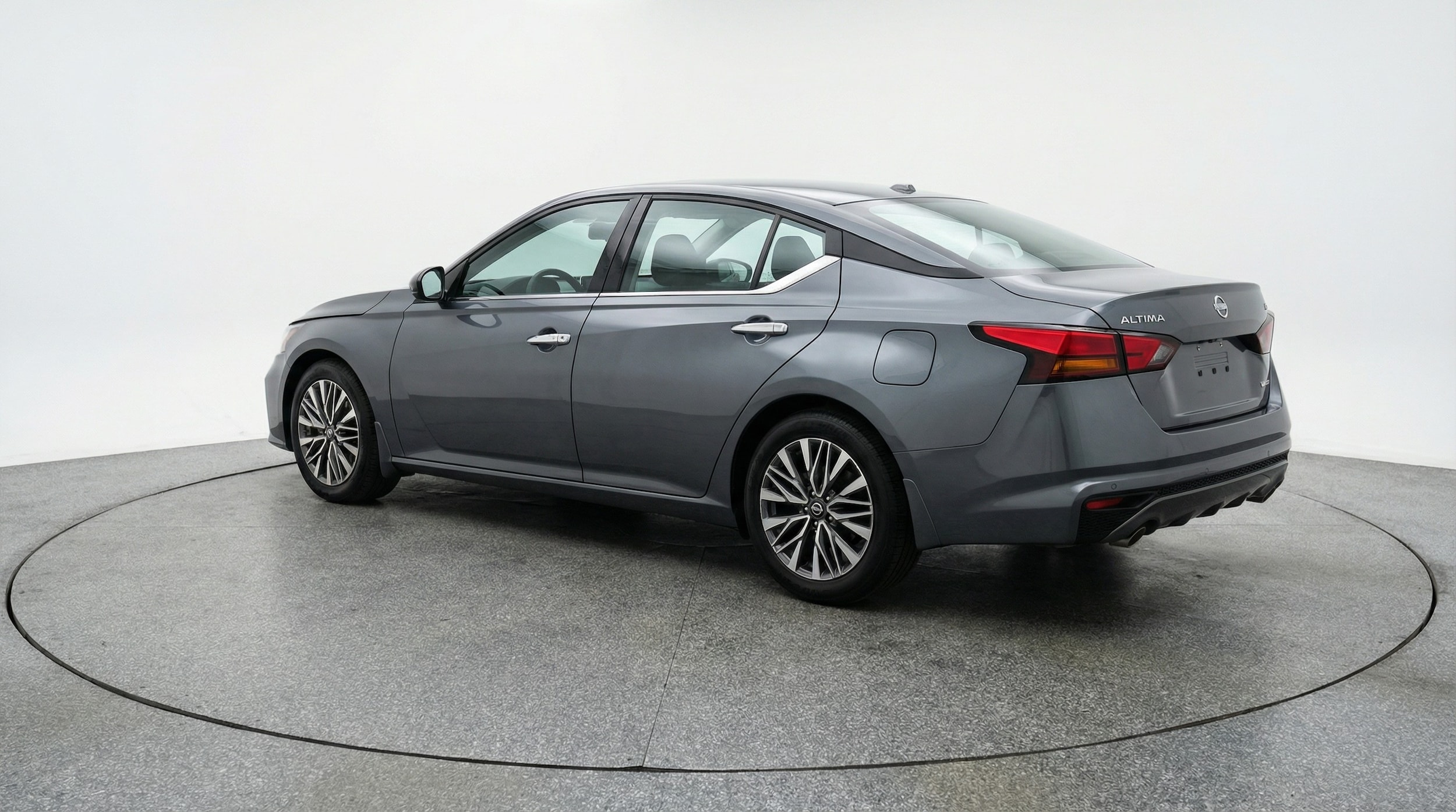 Thumbnail: 2025 Nissan Altima - 5