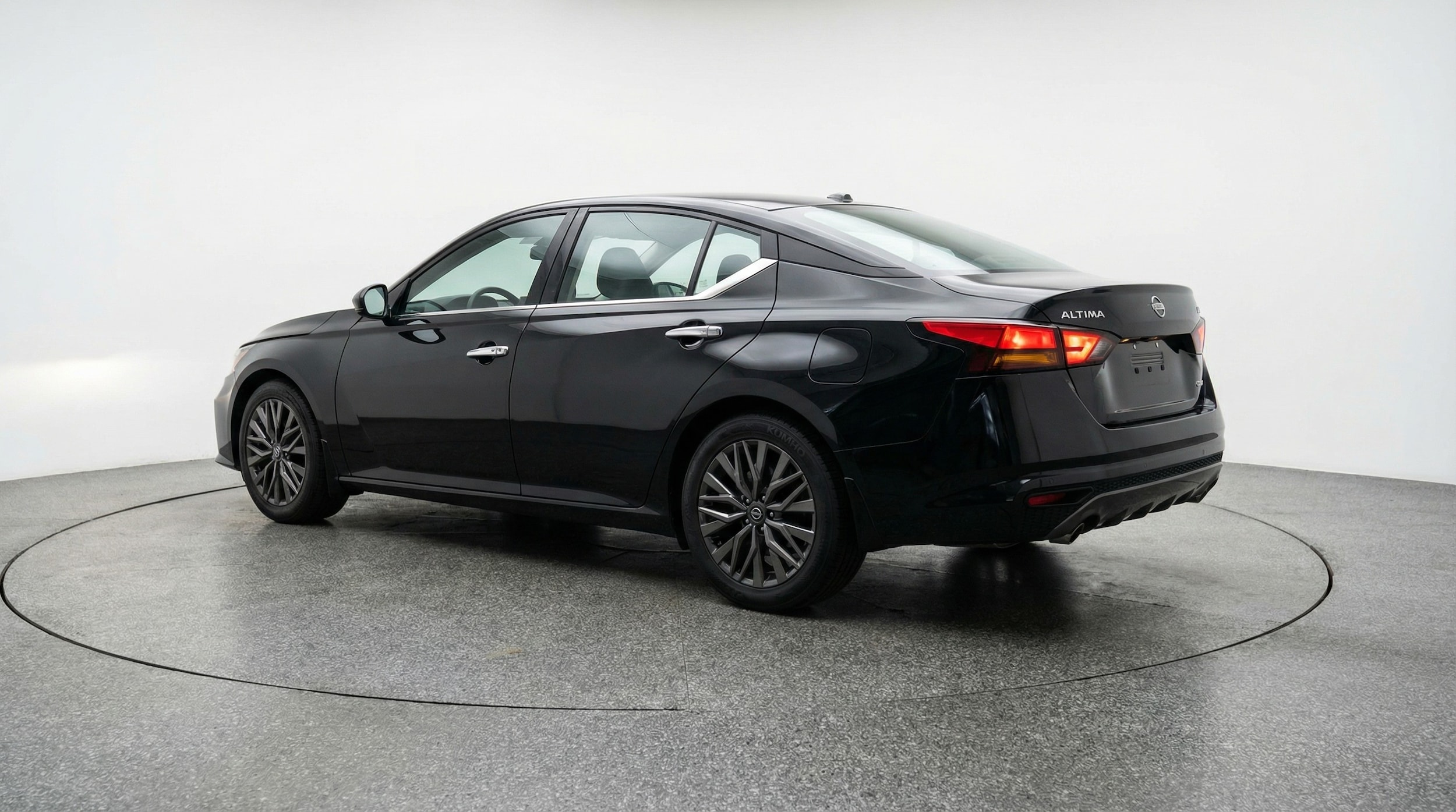 Thumbnail: 2025 Nissan Altima - 5