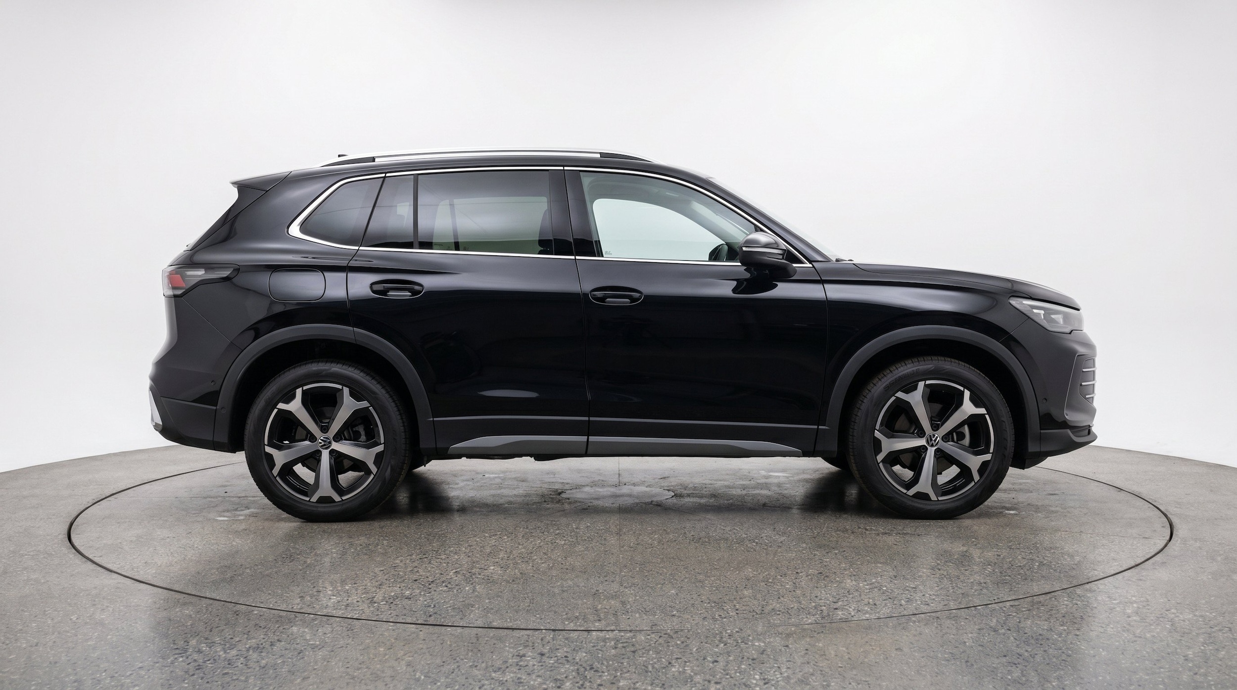 Thumbnail: 2026 Volkswagen Tiguan - 11