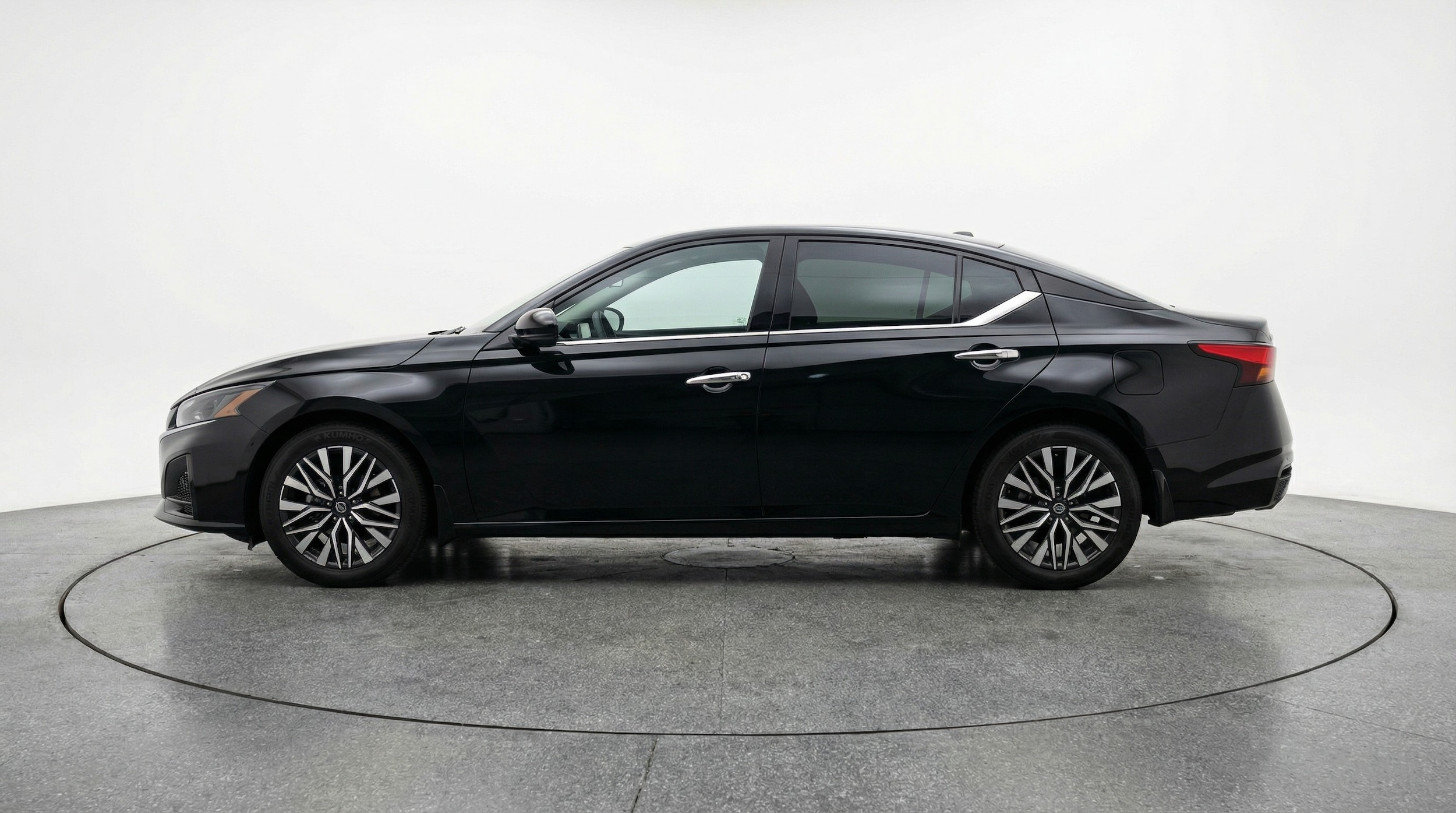 Thumbnail: 2025 Nissan Altima - 4