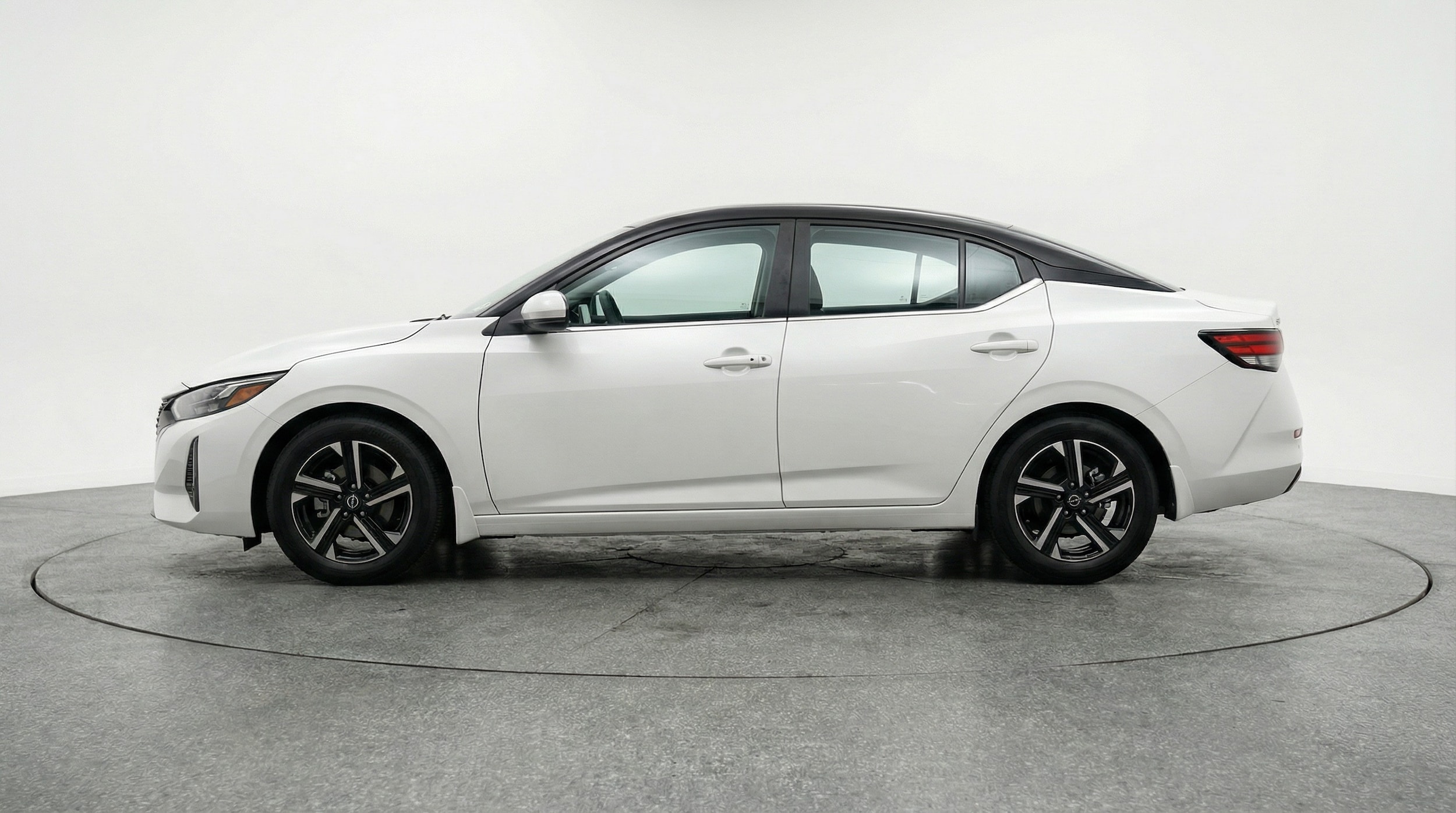 Thumbnail: 2025 Nissan Sentra - 4