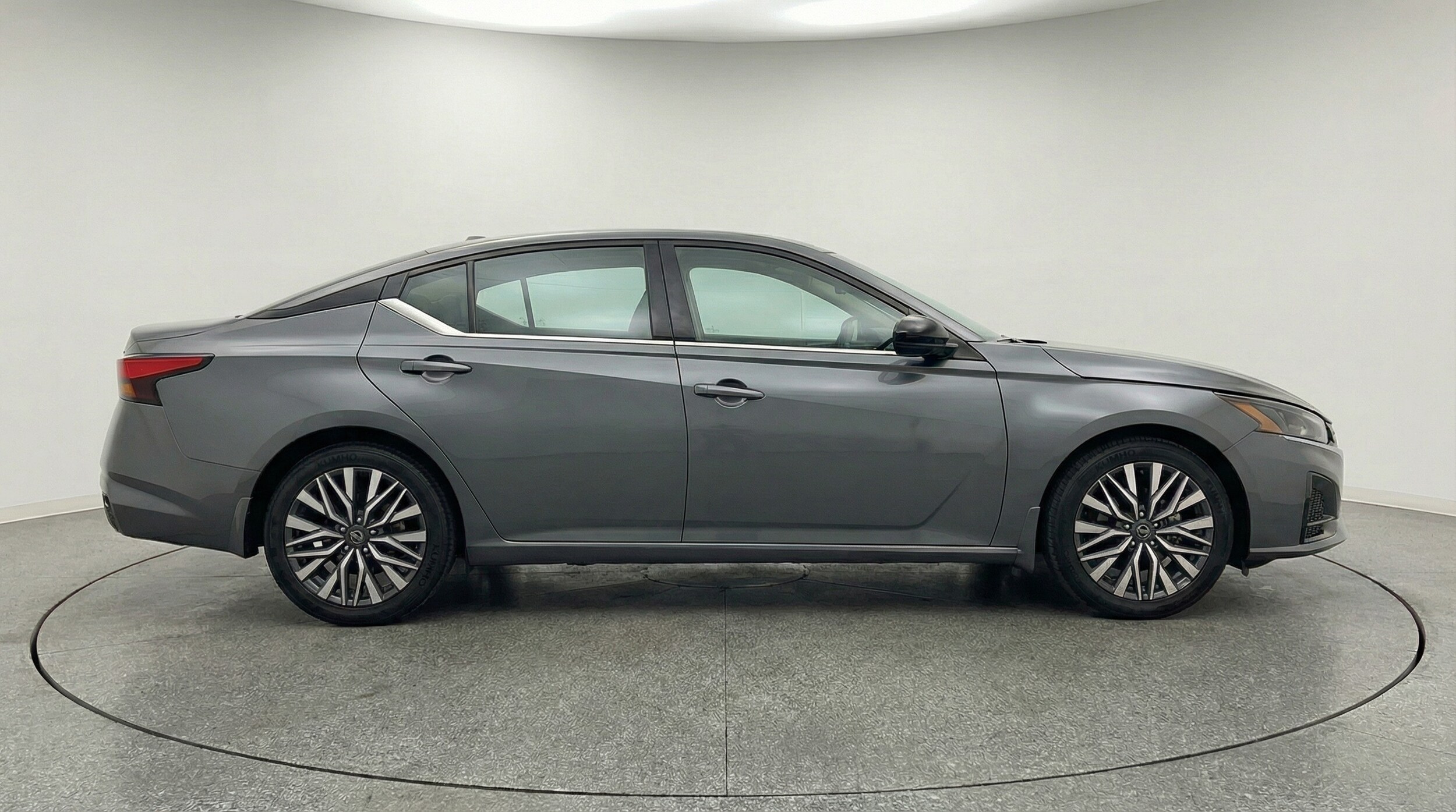 Thumbnail: 2025 Nissan Altima - 8