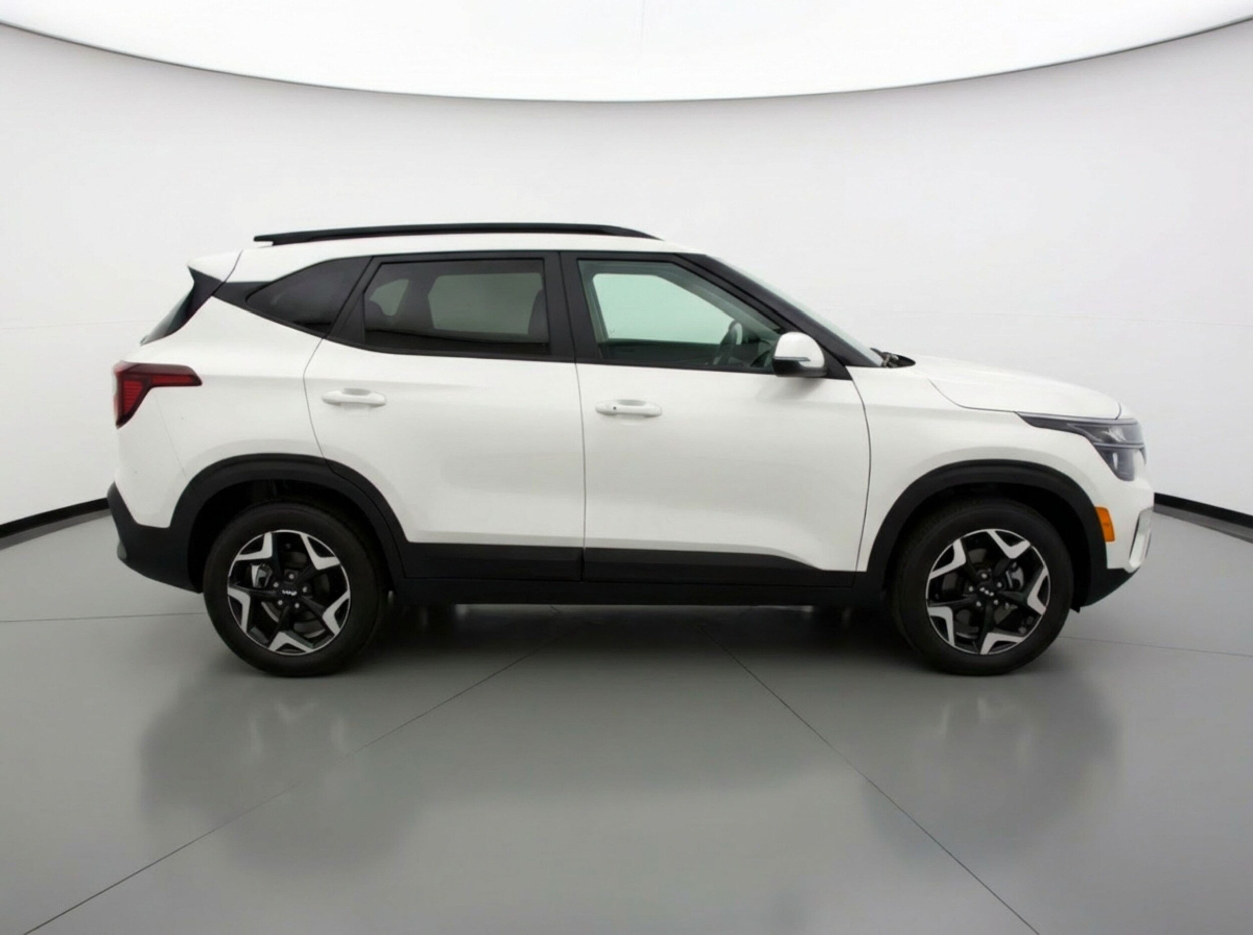 Thumbnail: 2025 Kia Seltos - 8