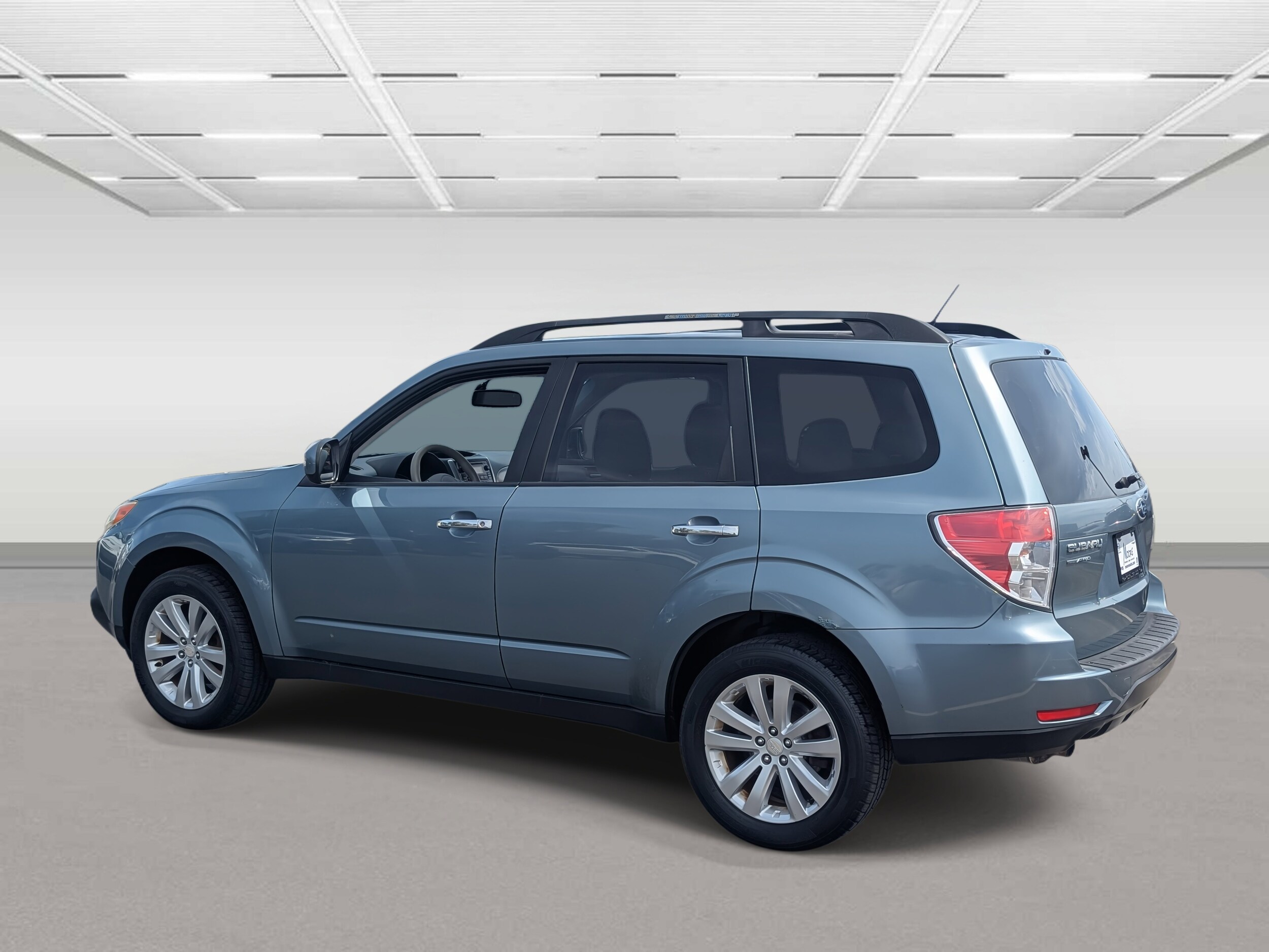 2012 Subaru Forester 2.5X Premium photo 3