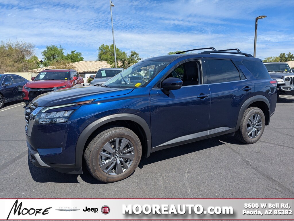 Used 2025 Nissan Pathfinder SV SUV