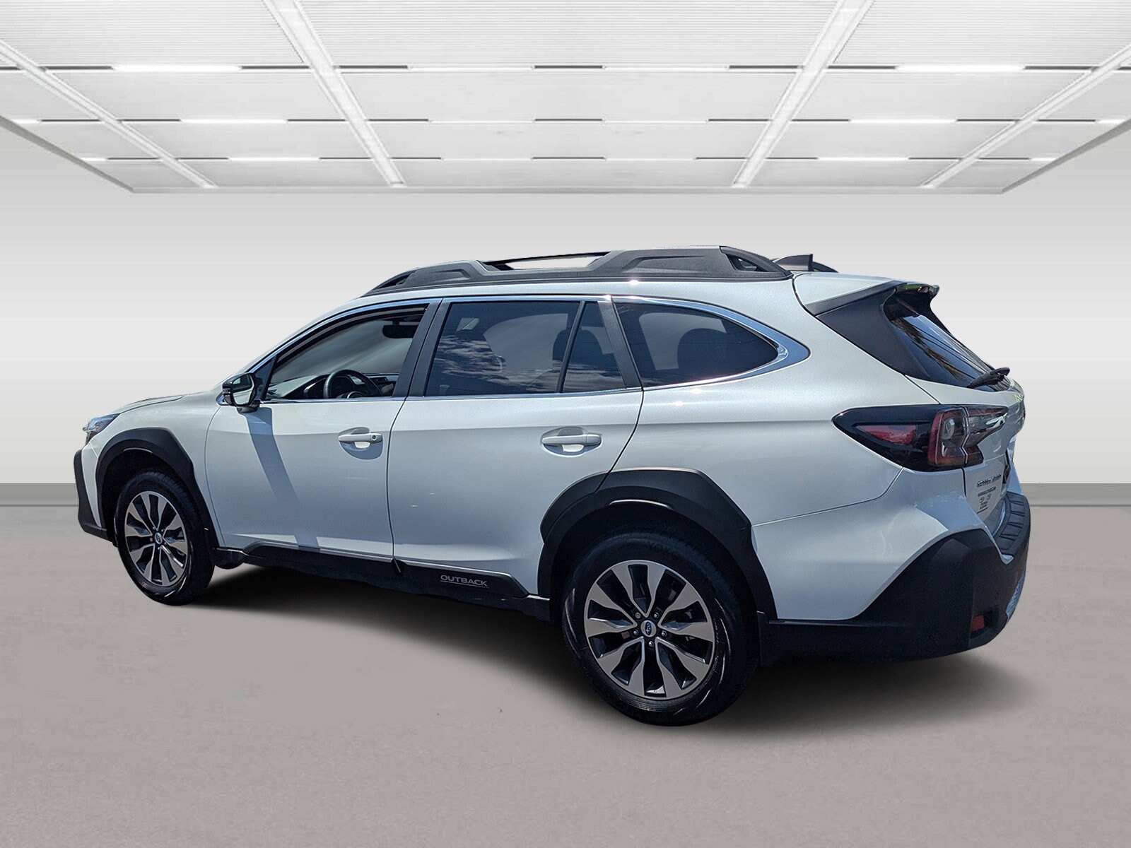 2025 Subaru Outback Limited photo 3