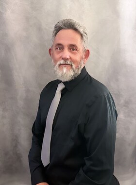Staff member Cory Fox from ID_9e6e188ca46f