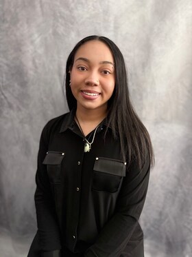 Staff member Zaydi Omran from ID_50990a04936a