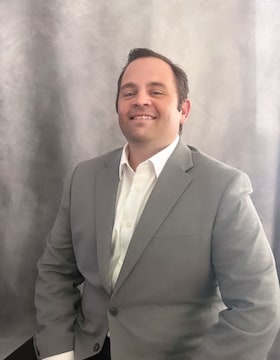 Staff member Chris Donevski from ID_e8c3e4c9f54c