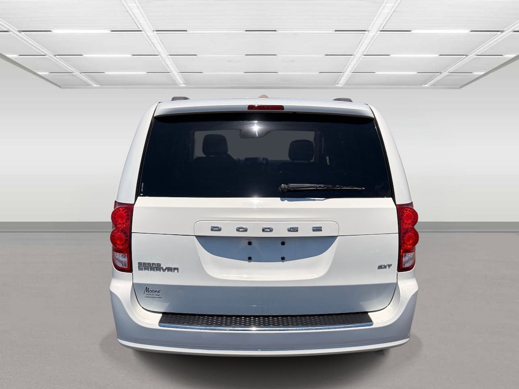 Used 2015 Dodge Grand Caravan SXT Van