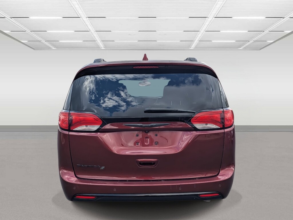 Used 2018 Chrysler Pacifica Touring L Plus Van