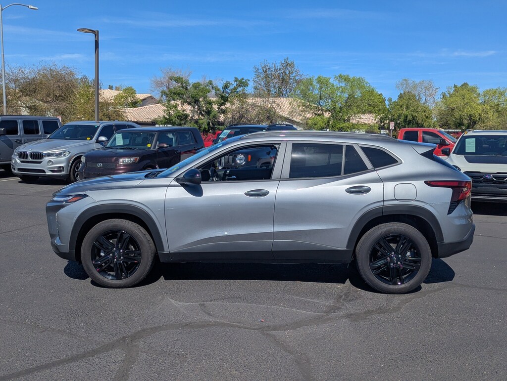 Used 2025 Chevrolet Trax ACTIV SUV