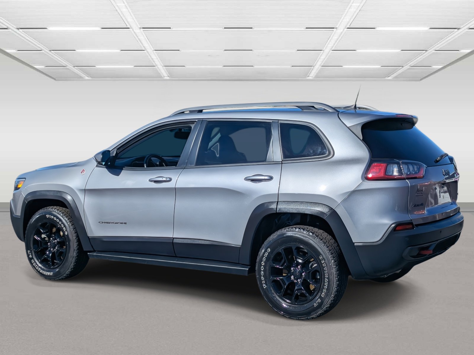 2019 Jeep Cherokee Trailhawk photo 2