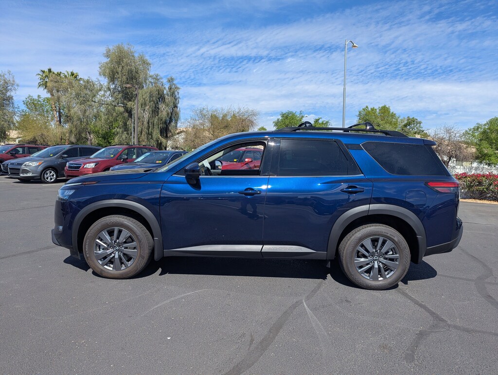 Used 2025 Nissan Pathfinder SV SUV