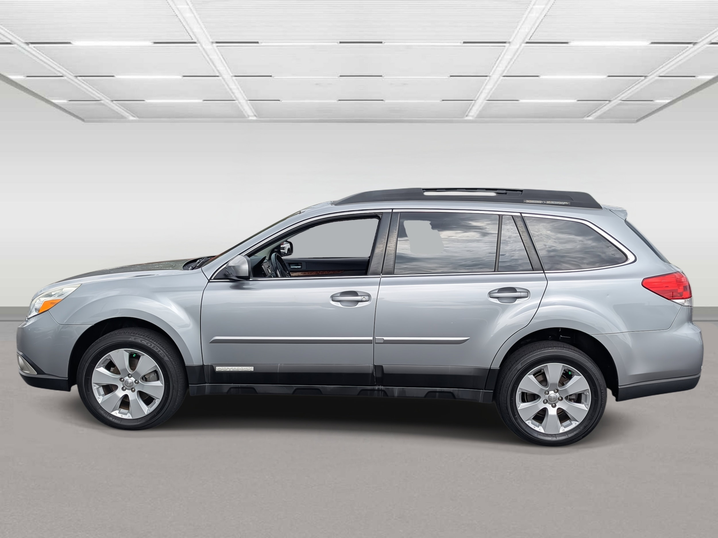 Used 2011 Subaru Outback I Limited with VIN 4S4BRBKC9B3415767 for sale in Peoria, AZ