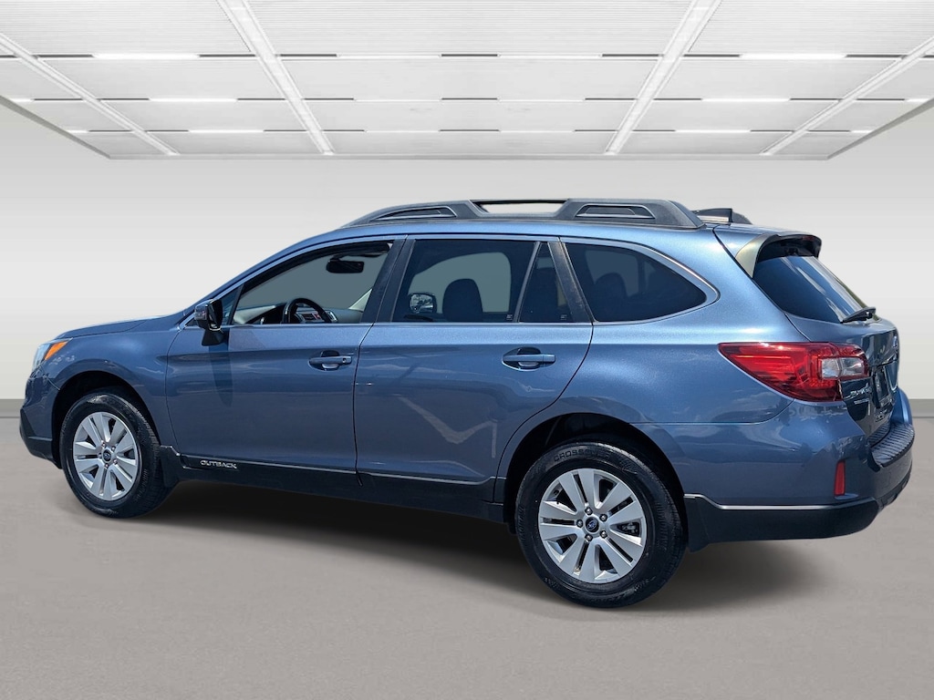 Used 2017 Subaru Outback 2.5i Premium with SUV