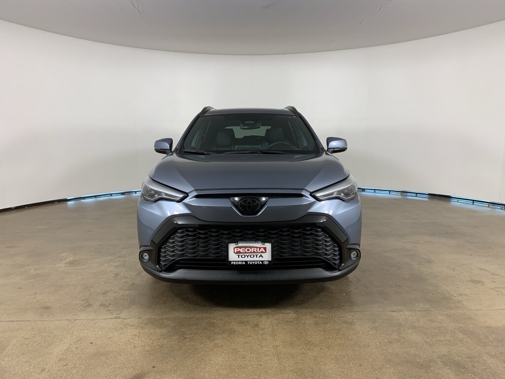 2024 Toyota Corolla Cross Hybrid XSE photo 2