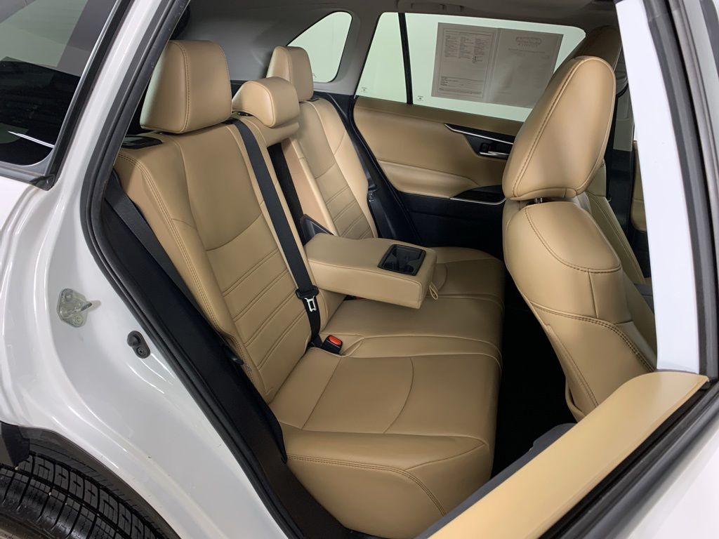 2020 Toyota RAV4 XLE Premium - Photo 35