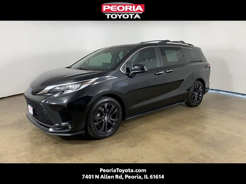 Used 2022 Toyota Sienna XSE Minivan/Van