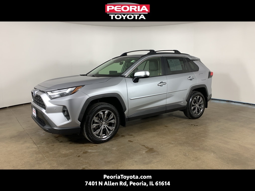 2024 Toyota RAV4 XLE Premium's photo