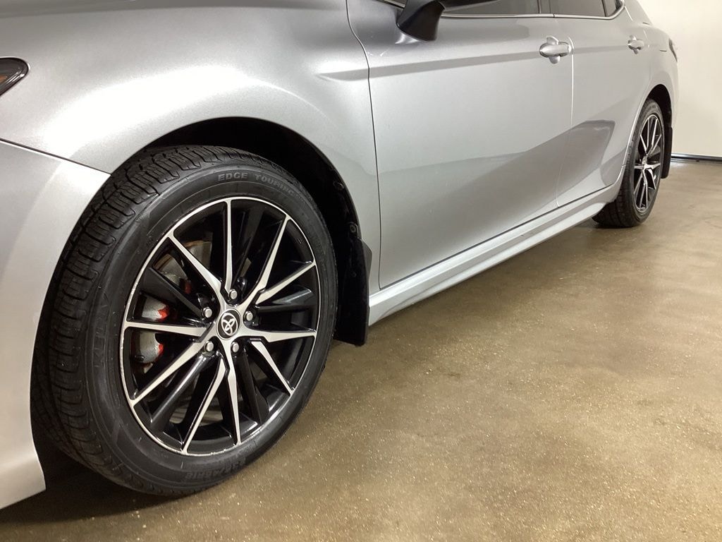 Used 2024 Toyota Camry SE Sedan