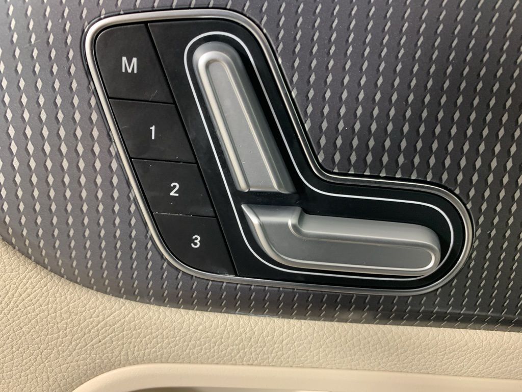2020 Mercedes-Benz GLB Base - Photo 17