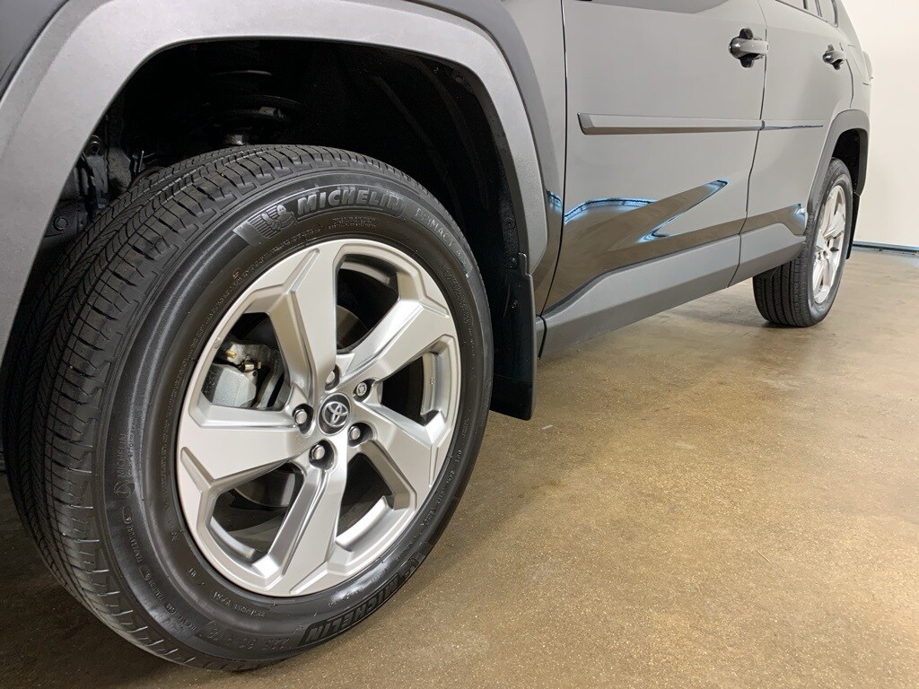 2021 Toyota RAV4 Hybrid XLE Premium photo 2