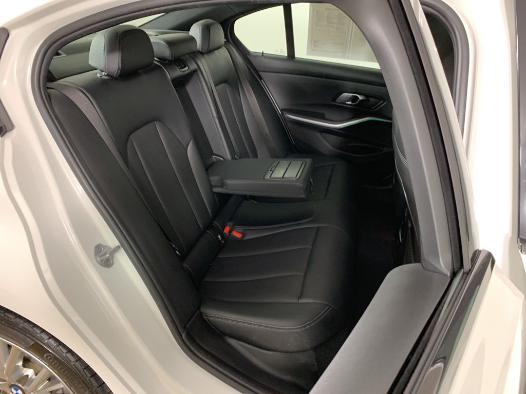 2023 BMW 3 Series 330i - Photo 36