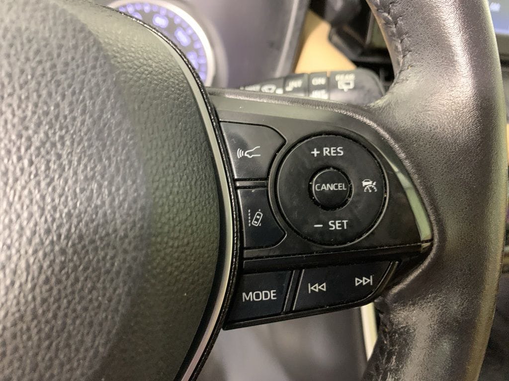 2020 Toyota RAV4 XLE Premium - Photo 21