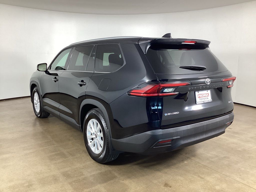 2025 Toyota Grand Highlander XLE - Photo 9