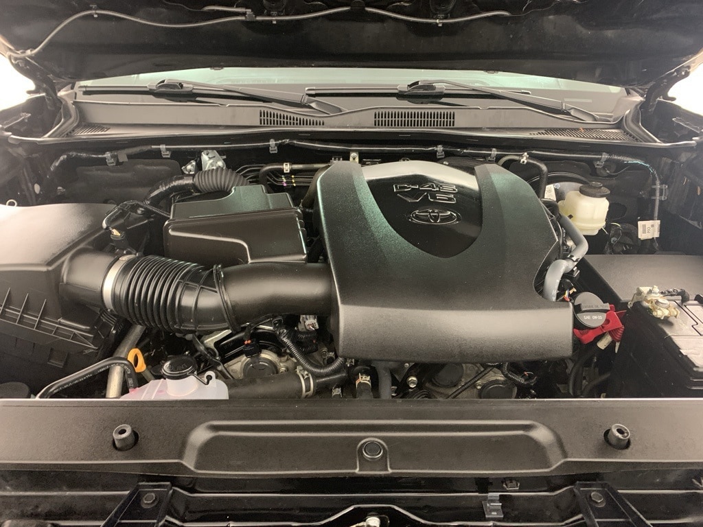 Used 2022 Toyota Tacoma SR with VIN 3TMCZ5AN5NM497738 for sale in Peoria, IL