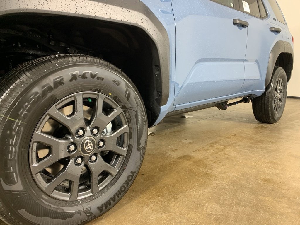 New 2025 Toyota 4Runner SR5 4WD SR5