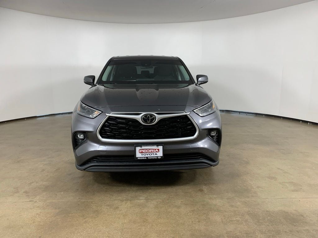 Used 2022 Toyota Highlander LE SUV