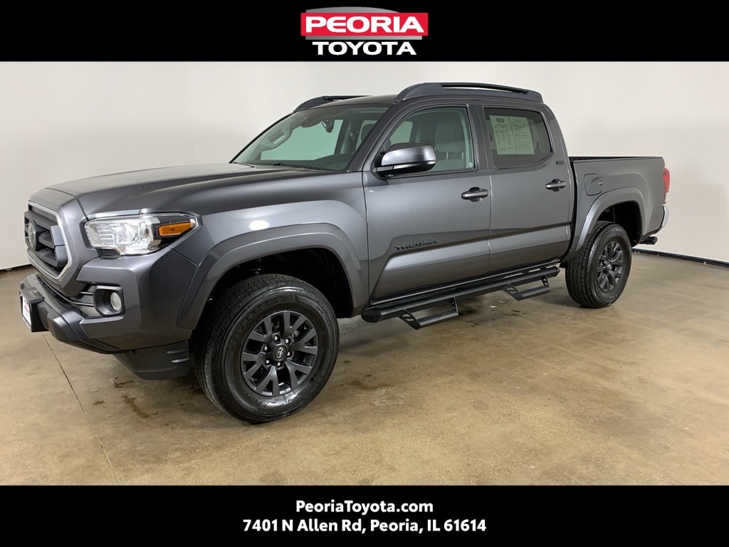 2023 Toyota Tacoma SR5's photo