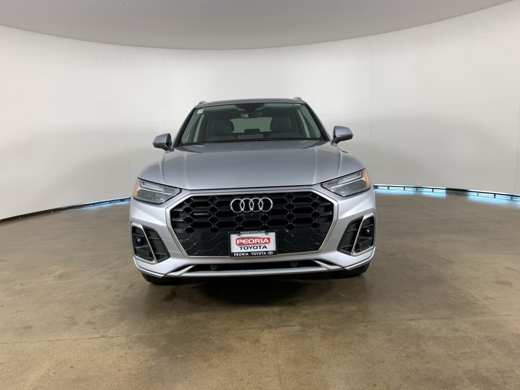 2023 Audi Q5 45 S line Premium Plus photo 3