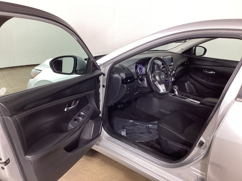 2023 Nissan Sentra SV - Photo 11