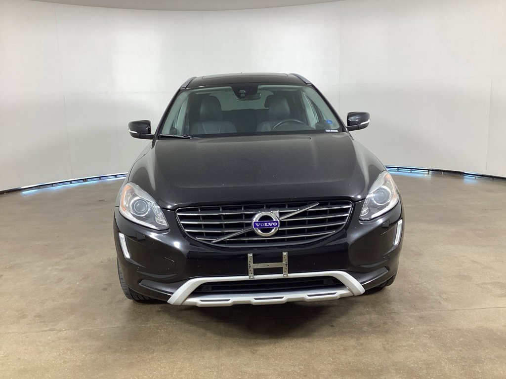 Used 2017 Volvo XC60 T5 Dynamic with VIN YV440MRR8H2122483 for sale in Peoria, IL