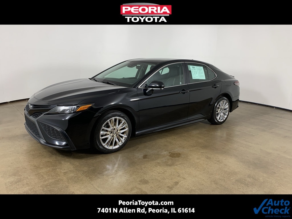Used 2023 Toyota Camry SE Sedan