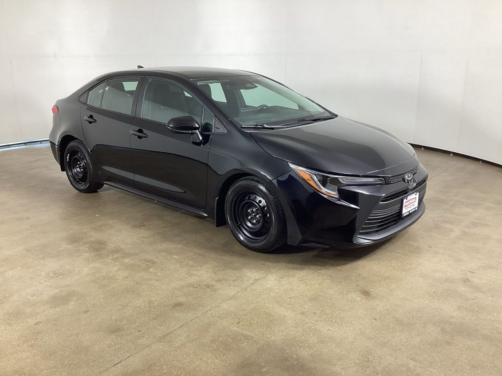Used 2025 Toyota Corolla LE Sedan