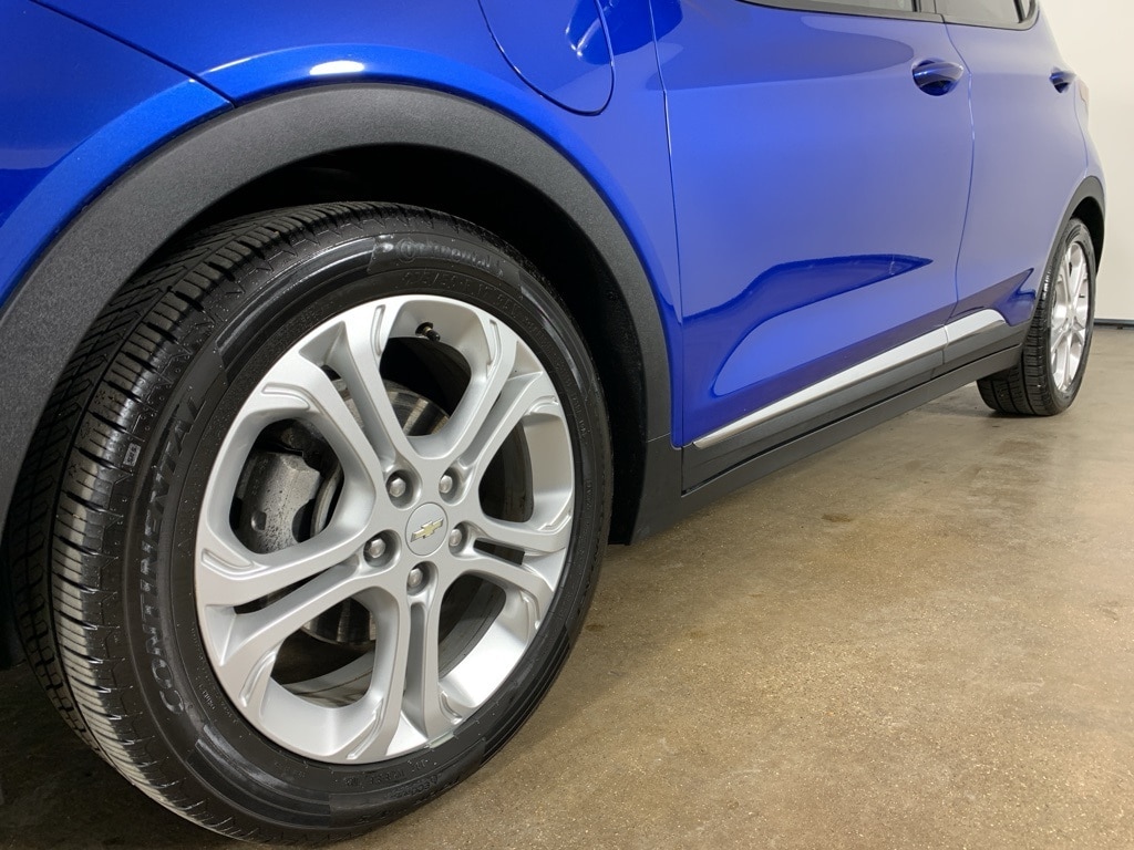 Used 2017 Chevrolet Bolt EV LT with VIN 1G1FW6S01H4166596 for sale in Peoria, IL