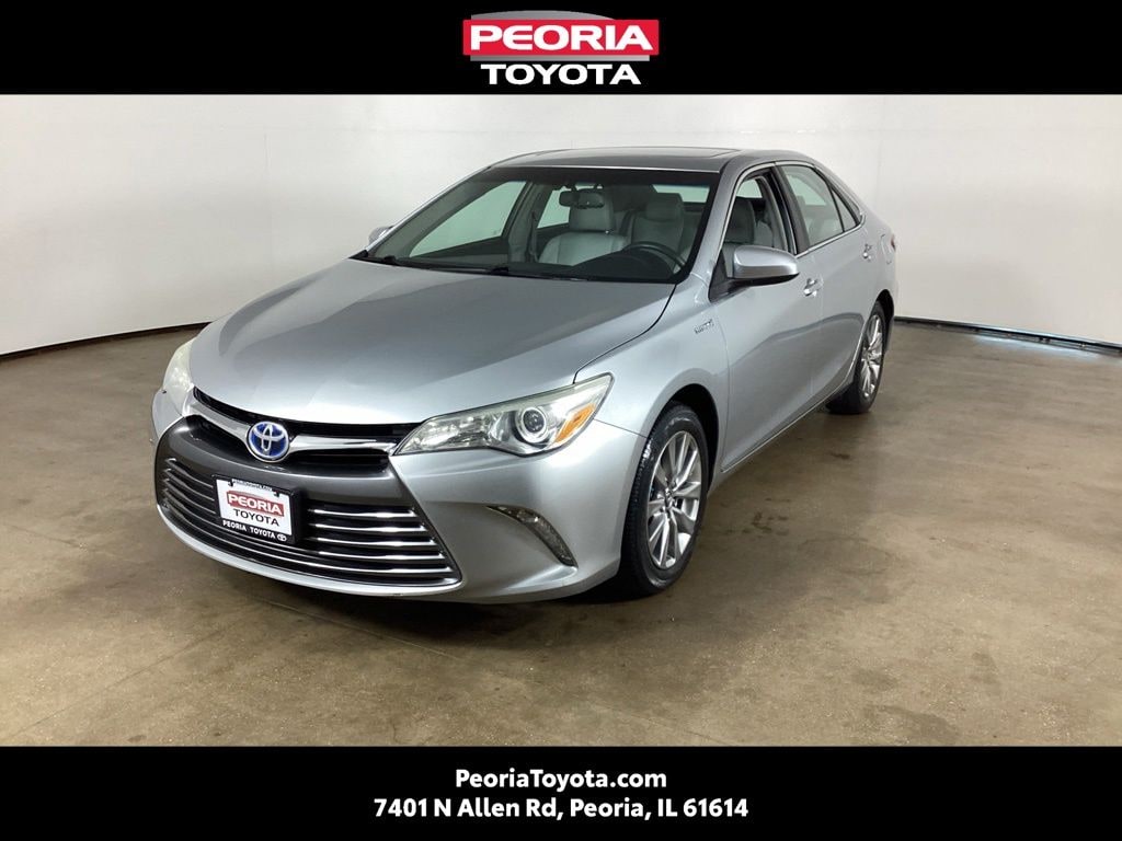 Used 2015 Toyota Camry Hybrid XLE Sedan