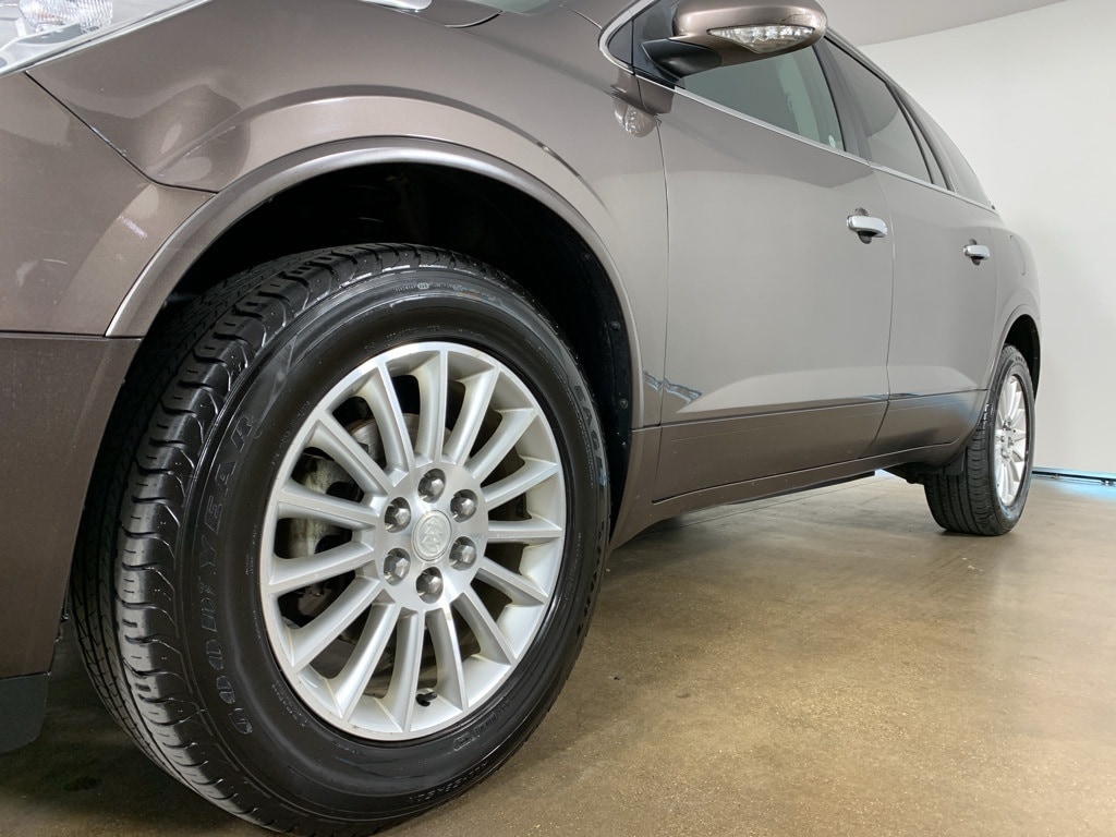 2012 Buick Enclave Leather photo 2