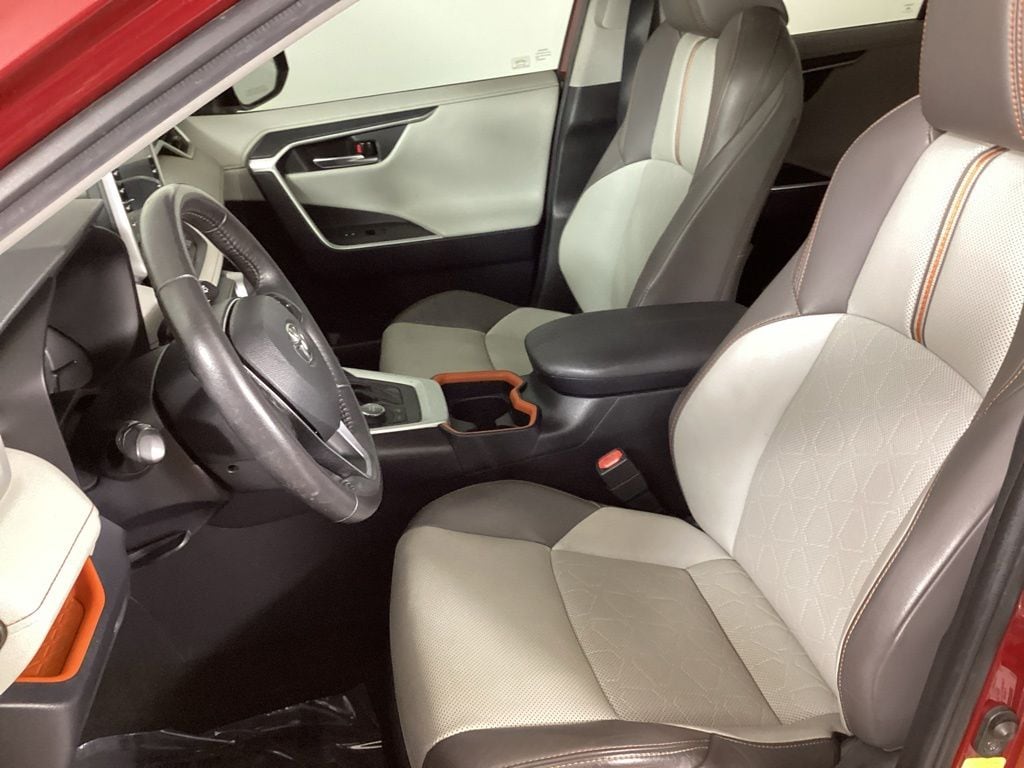 2020 Toyota RAV4 Adventure - Photo 10