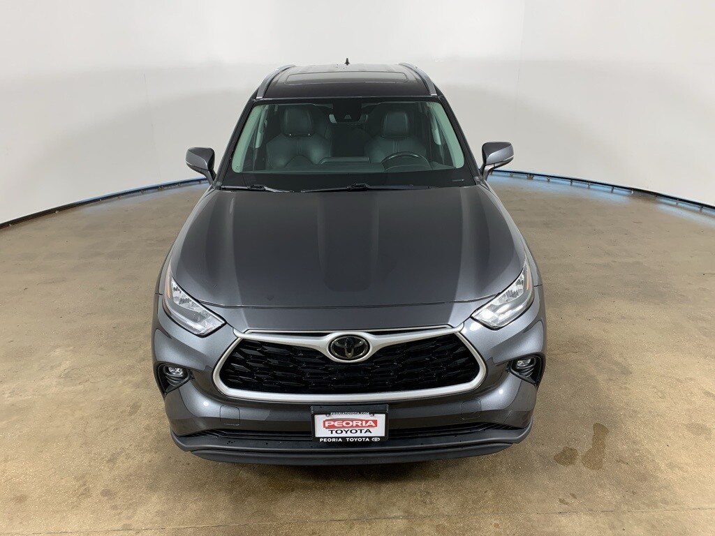 2020 Toyota Highlander XLE photo 3