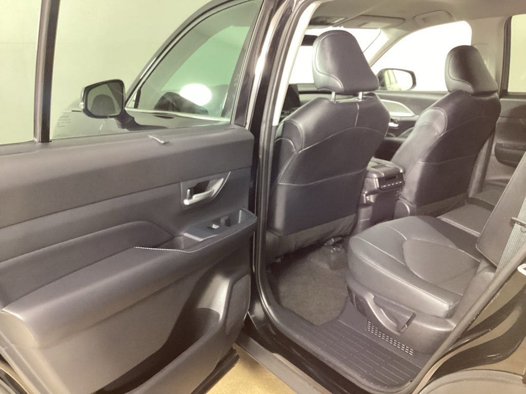 2025 Toyota Grand Highlander XLE - Photo 24