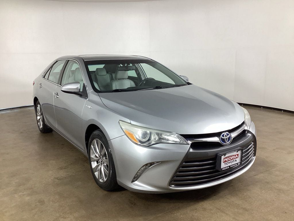 Used 2015 Toyota Camry Hybrid XLE Sedan