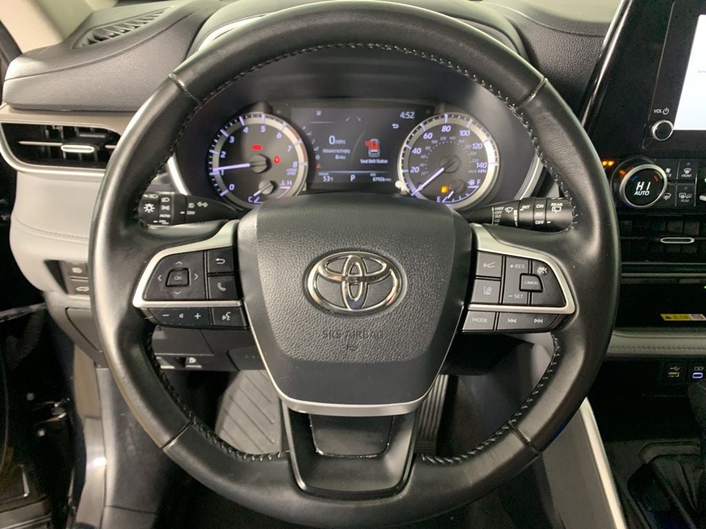 2023 Toyota Highlander XLE - Photo 22