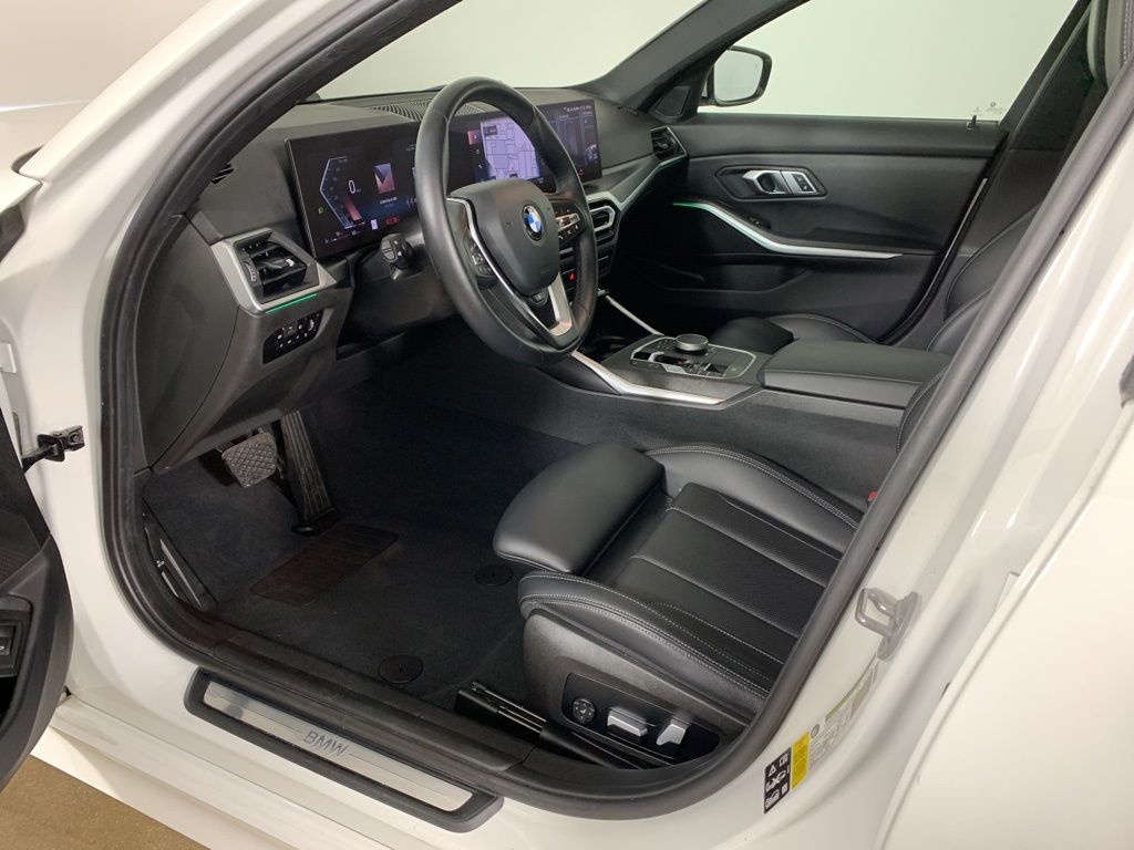 2023 BMW 3 Series 330i - Photo 31