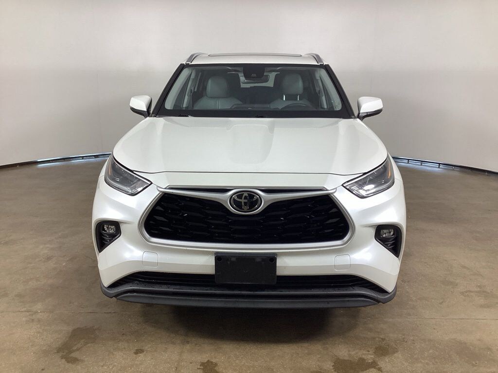 Used 2021 Toyota Highlander XLE SUV